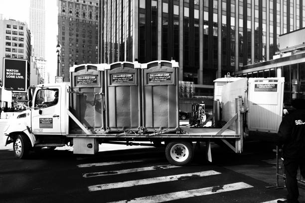 Best Portable bathroom rental  in Mechanicsville, MD